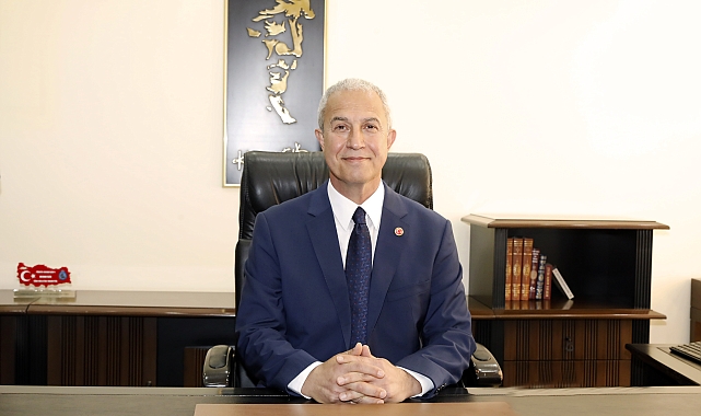 'Atamızın aziz hatırasını yaşatmak bizler için vefa borcudur'