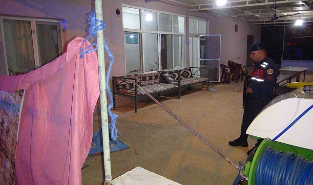 Av tüfeğiyle dehşet saçtı: Eşini ve kayınbiraderini öldürdü