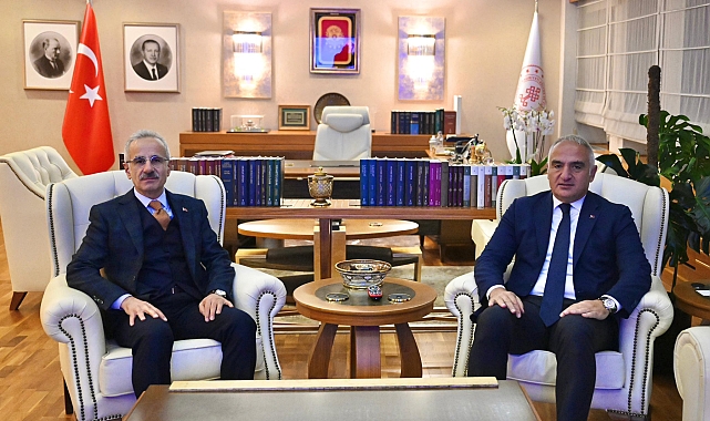 Bakan Ersoy: Antalya'mız için güzel haberlerimiz var