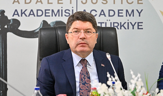 Bakan Tunç, Türkiye Adalet Akademisi'ni ziyaret etti