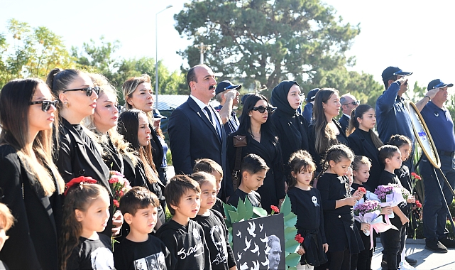 Başkan Kotan, Ata'yı çocuklarla birlikte andı