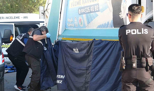 Bisikletiyle düşüp çöp kamyonunun altında kalan 11 yaşındaki çocuk hayatını kaybetti