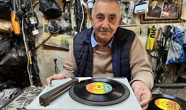 Çarşının son radyo tamircisi