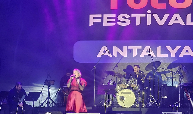 Dolapdere Big Gang Grubu Antalya’da Sahne Aldı