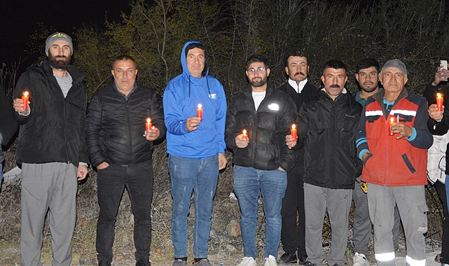 Elektrik kesintilerine mumlu protesto