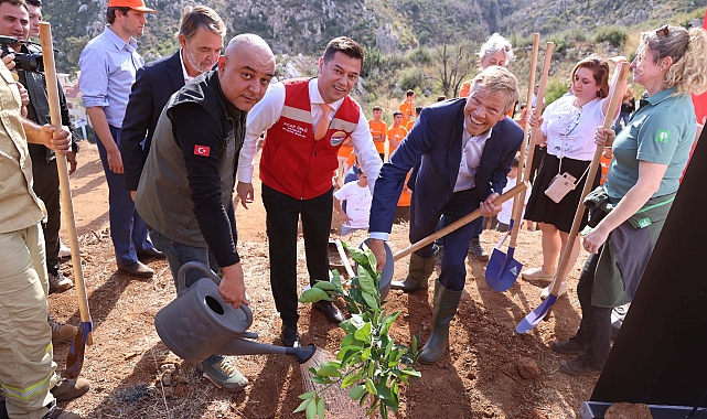 Hollanda Türkiye dostluğu Marmaris'te dikilen fidanlarla yeşerecek