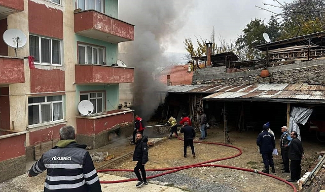 Isparta'da odunlukta çıkan yangın söndürüldü