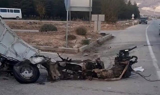 Karamanlı'da trafik kazası: 6 yaralı