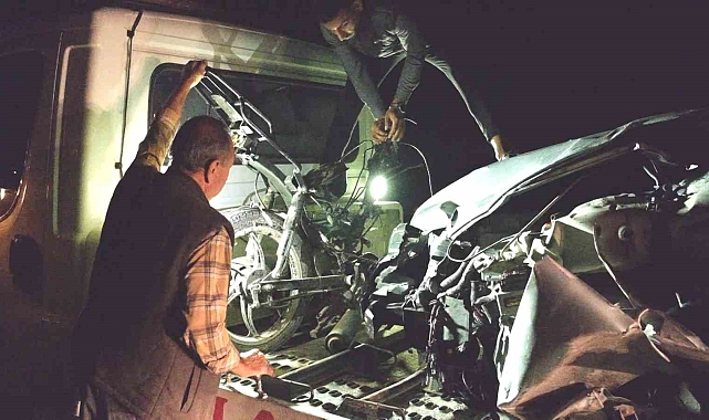 Mersin'de motosiklet otomobille çarpıştı: 1 ölü, 1 yaralı