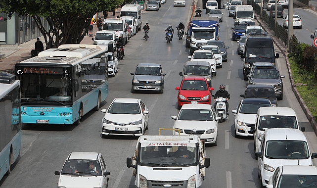 Motosiklet satışı, otomobili 'solladı'