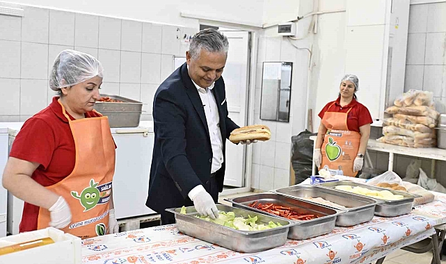 Muratpaşa Belediyesi'nden, okul menüsü desteği