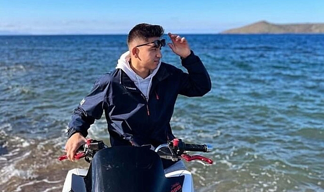 Otomobille çarpışan motosikletin 16 yaşındaki sürücüsü öldü