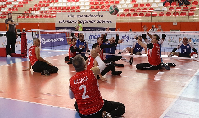 Oturarak Voleybol Erkek Milli Takımı galibiyetle başladı