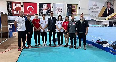 Parkur Gençler Dünya Şampiyonası Hazırlık Kampı Mersin'de sürüyor