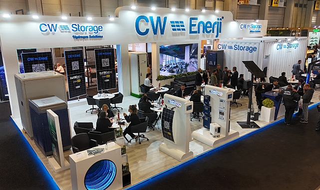 Solar Storage Fuarı'nda enerji depolama sistemlerini sergiledi