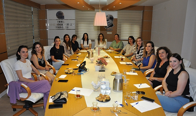TMMOB Antalya Kadın Komisyonu'ndan 25 Kasım Mesajı