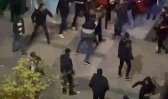 2 grubun tekme tokatlı kavgası kamerada