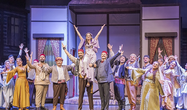 '7 Kocalı Hürmüz' opera sahnesinde