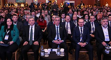 Bakan Memişoğlu'dan 'Yeni bir şey üreteceğim' diyen hekimlere destek