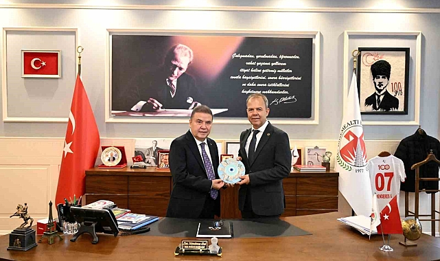 Başkan Böcek: "El ele verip Döşemealtı'nı geliştireceğiz"