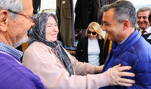 Başkan Kara Pazar Ziyaretinde Esnaf ve Vatandaşla Bir Araya Geldi