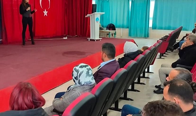 Bozyazı'da öğretmenlere 'Ektoparazitler ve Korunma Yolları' anlatıldı