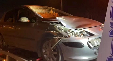 Düğüne giderken salon önünde otomobil çarpan kadın hayatını kaybetti