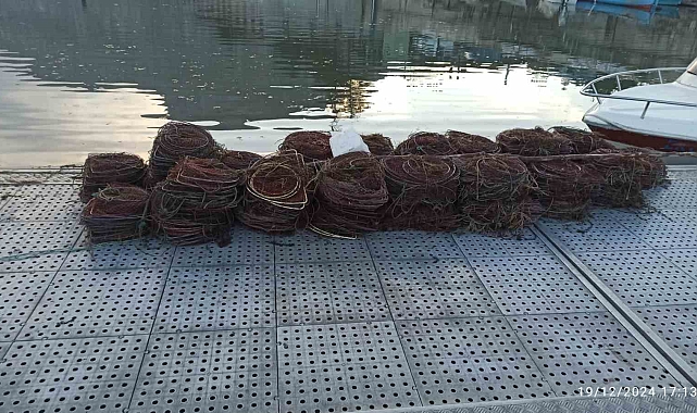 Eğirdir Gölü'nde yasak avcılara büyük darbe 200 kilo Kerevit kurtarıldı