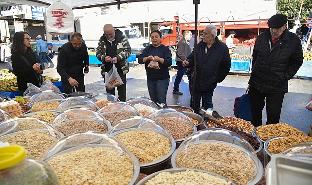 Evde yılbaşı sofrası maliyeti en az 1500 lira