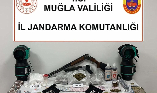 Fethiye'de uyuşturucu ve silah kaçakçılığına 2 tutuklama