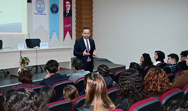 'İş ve kariyer planlamasında gençlerimizin yanındayız'
