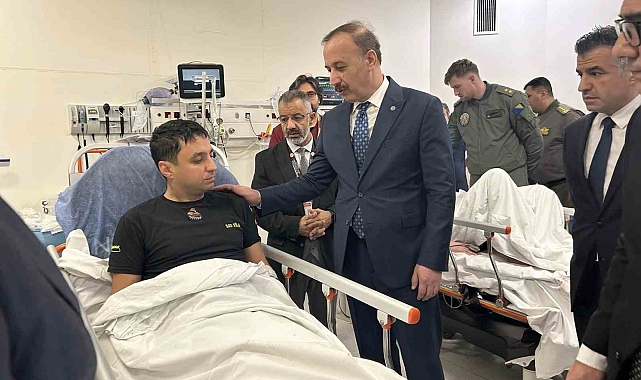 Isparta Valisi Erin helikopterdeki 2 askeri hastanede ziyaret etti