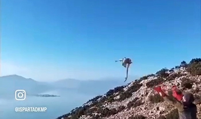 Isparta'da yaralı halde bulunan kızıl şahin tedavi edilip doğaya salındı