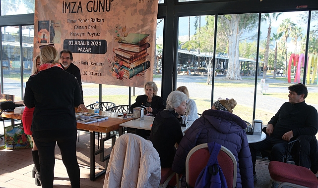 Kemer Belediyesi Deniz Kafe’de imza günü
