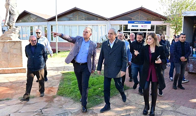 Kepez Belediyesi 19 mahallede 53 parkı yeniledi