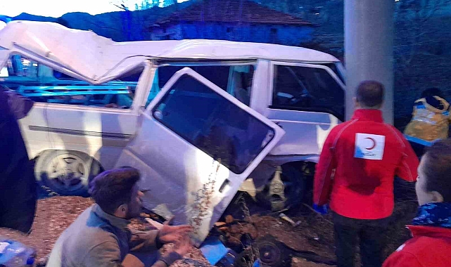 Kontrolden çıkan midibüs takla atıp şarampole düştü: 1 ölü, 3 yaralı
