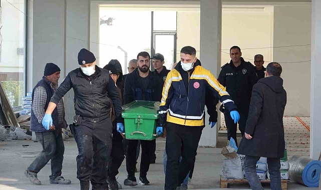 Mersin'de asansör boşluğuna düşen işçi hayatını kaybetti