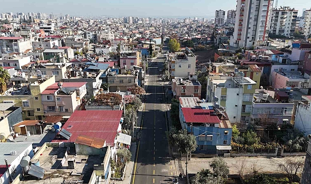 Mersin'de asfalt çalışmaları sürüyor
