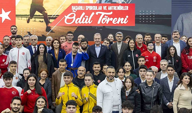 Mersin'de başarılı sporcular ve antrenörler ödüllendirildi