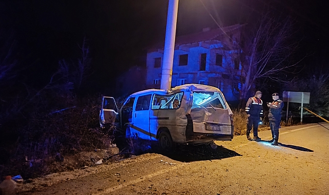 Minibüs takla attı: 1 ölü, 3 yaralı