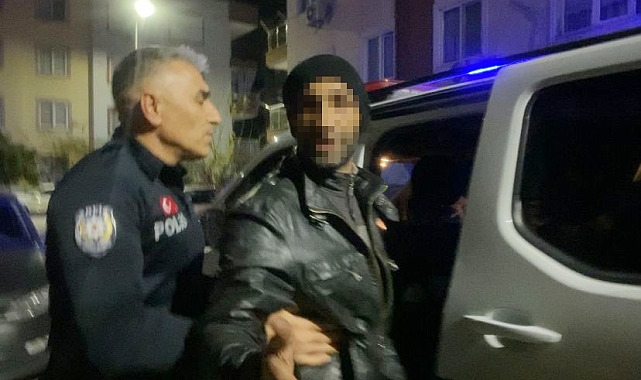 Motosiklet parçası çalarken araç sahibine yakalandı