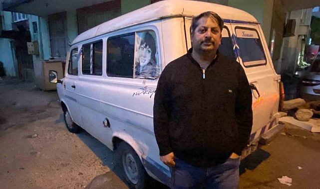 Nostaljik minibüsünden teybi çalınan adamdan hırsıza 'Şiki Şiki Baba' tepkisi