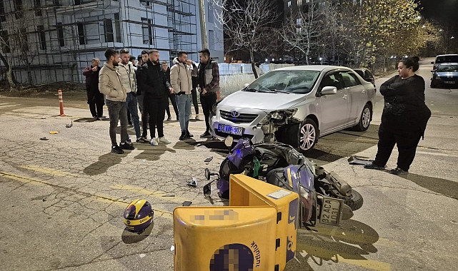 Otomobille çarpışan motosikletli yaralandı