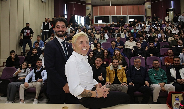 Turizmci Cömertoğlu, öğrencilerle bir araya geldi