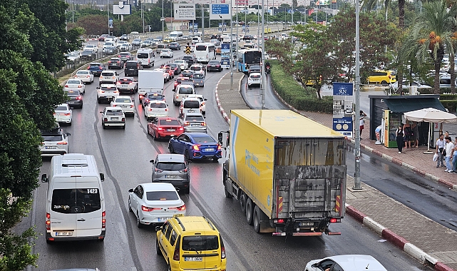 100'üncü Yıl akıllanıyor; otobüsler alt geçitlere giremeyecek