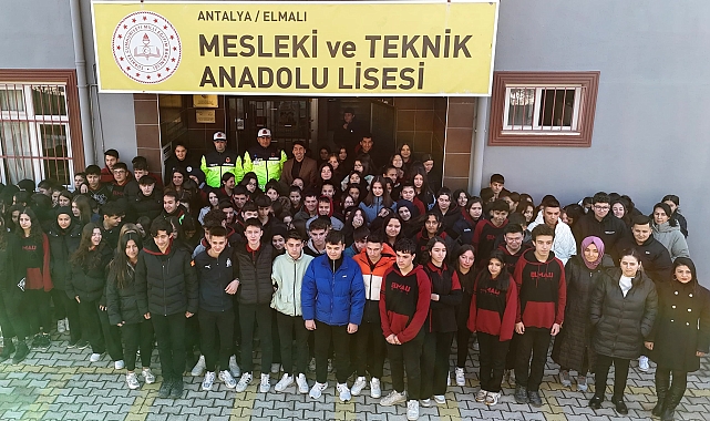 500 bin öğrenciye 'trafik dedektifleri' eğitimi