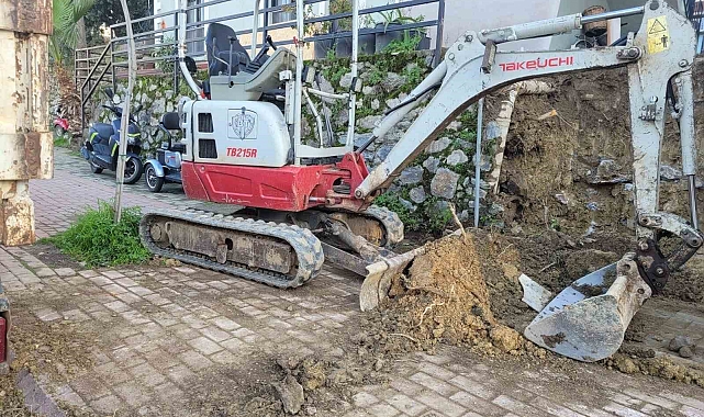Ağaç budarken fenalaştı, hastanede hayatını kaybetti