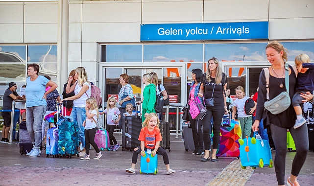 Antalya Havalimanı'nda yolcu trafiği 39 milyonu aştı