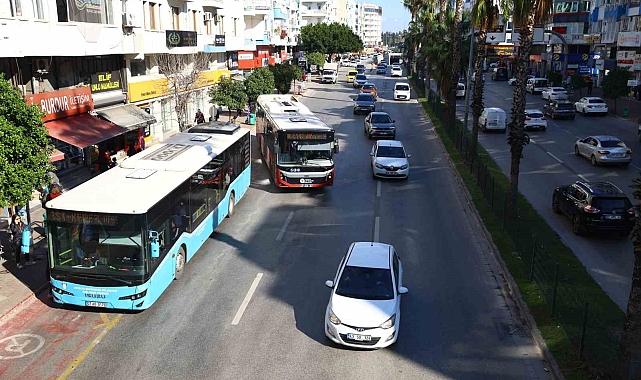 Antalya'da trafiği azaltmak için önemli adım: Halk otobüslerine özel şerit uygulaması başlıyor