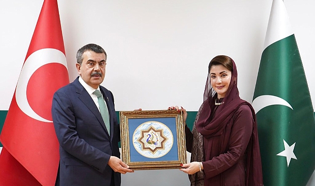 Bakan Tekin, Pakistan temaslarına devam ediyor